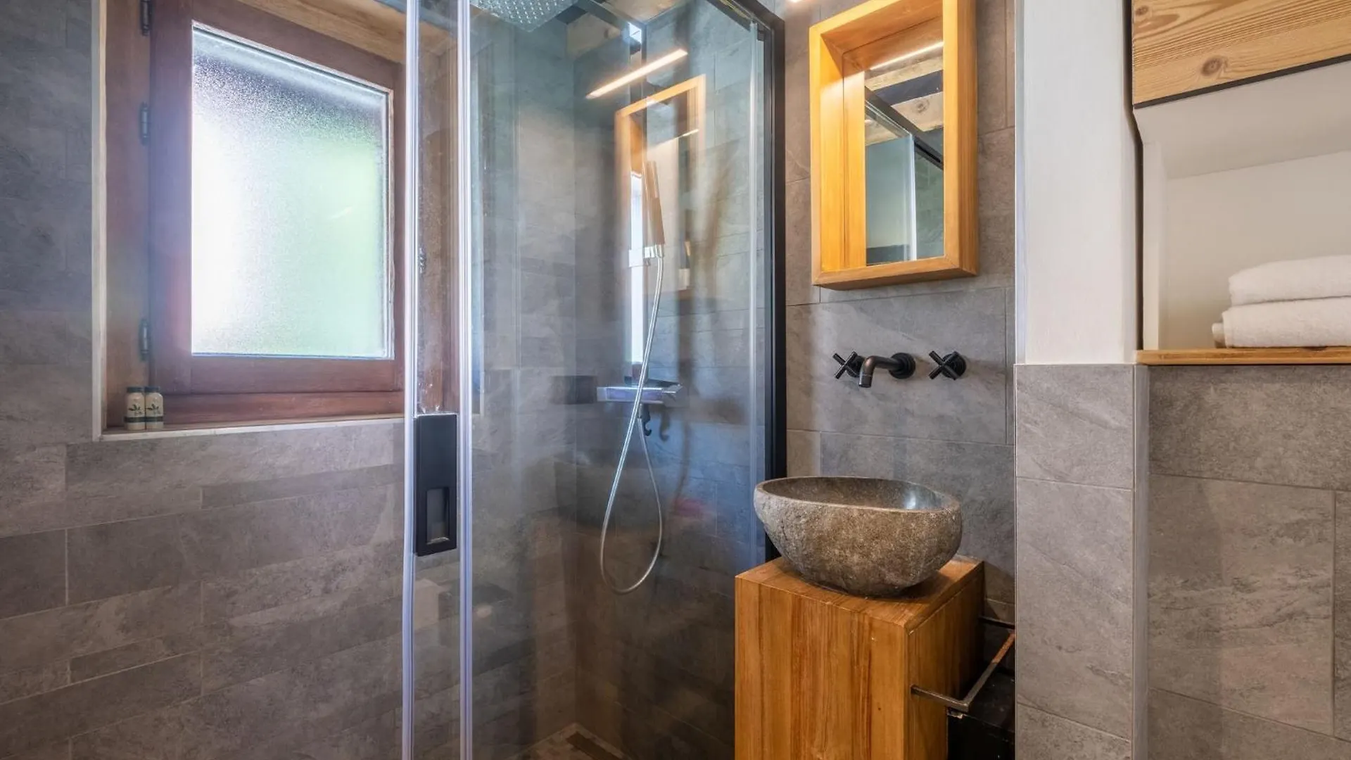 Apartment Modern Chalet For 5 People, Mountain, Town Center Ski Touring Chamonix